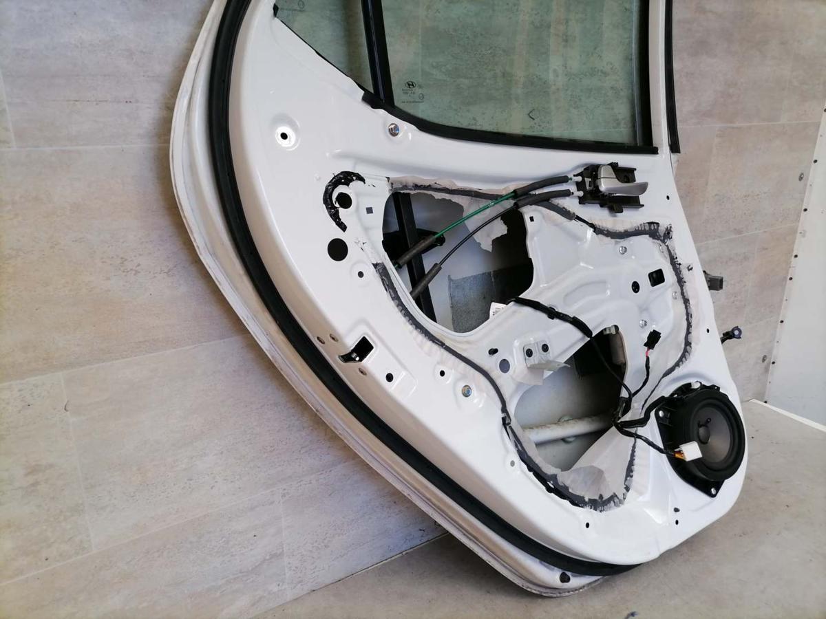 Hyundai I10 IA original T&uuml;r hinten links Polarweiss BMS Bj.2016